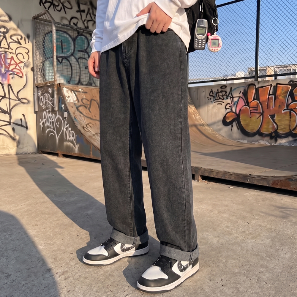 Loose Fit Baggy Jeans