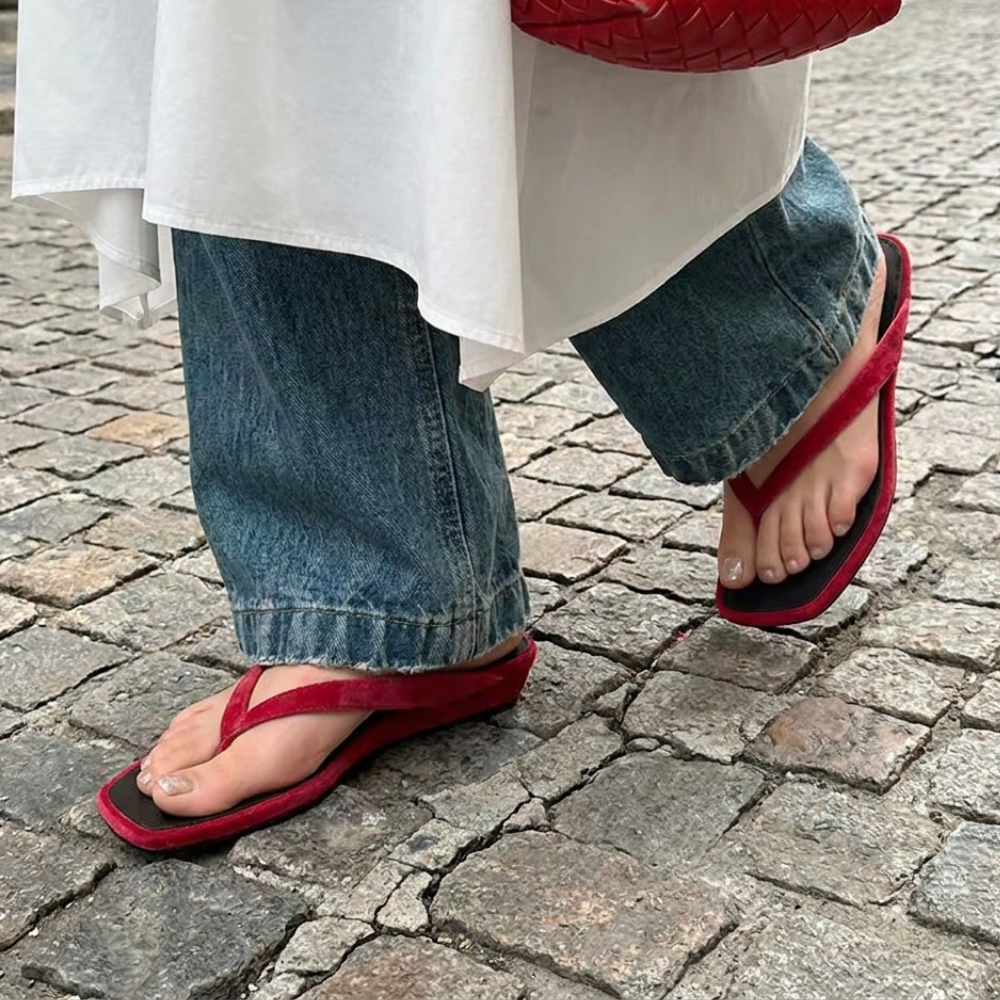 Square Toe Kitten Sandals