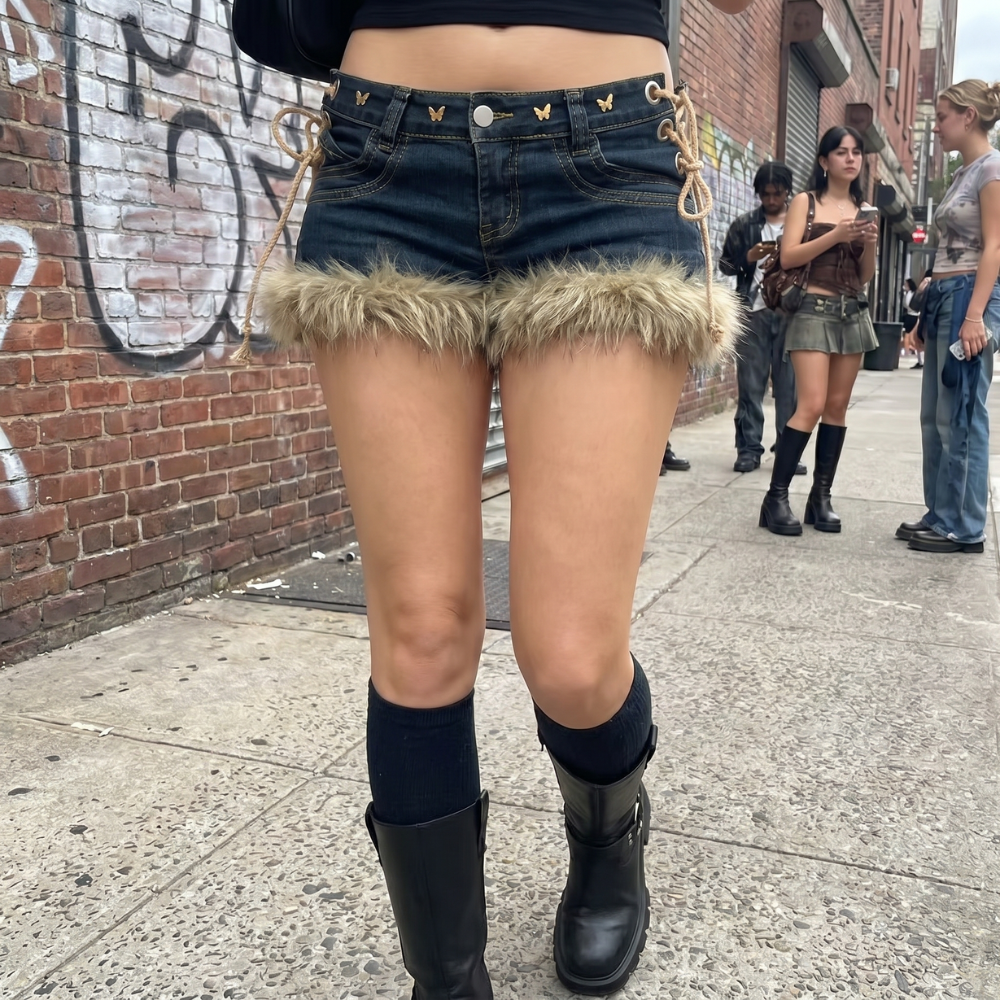 Low Rise Fur Trim Shorts