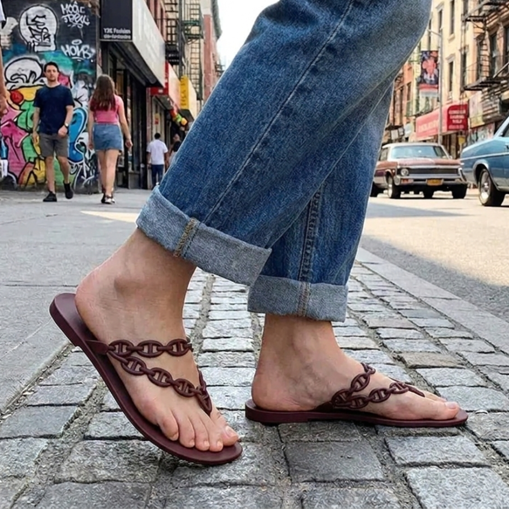 Chain Strap Flip Flop Sandals