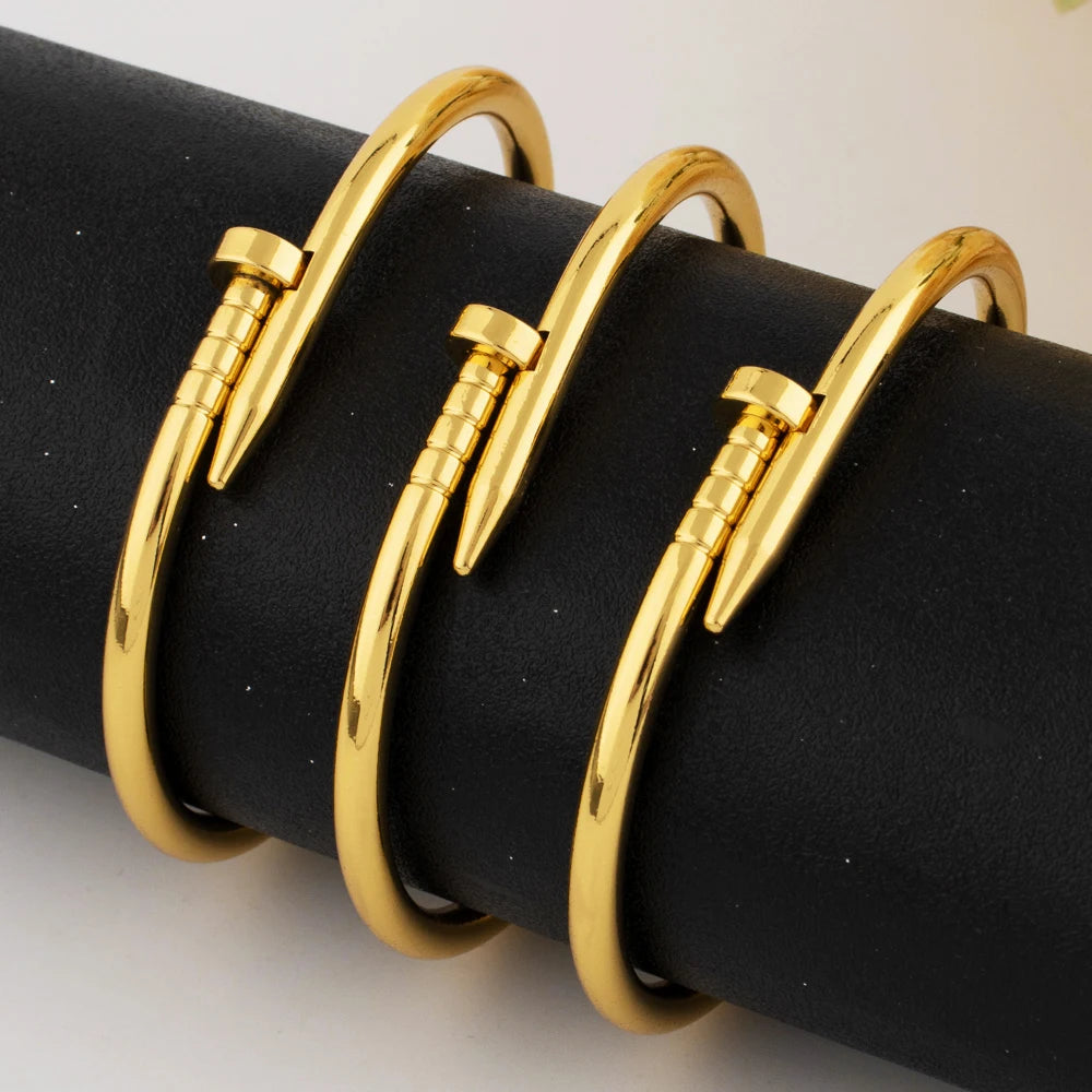 Y2K Gold Nail Bracelet