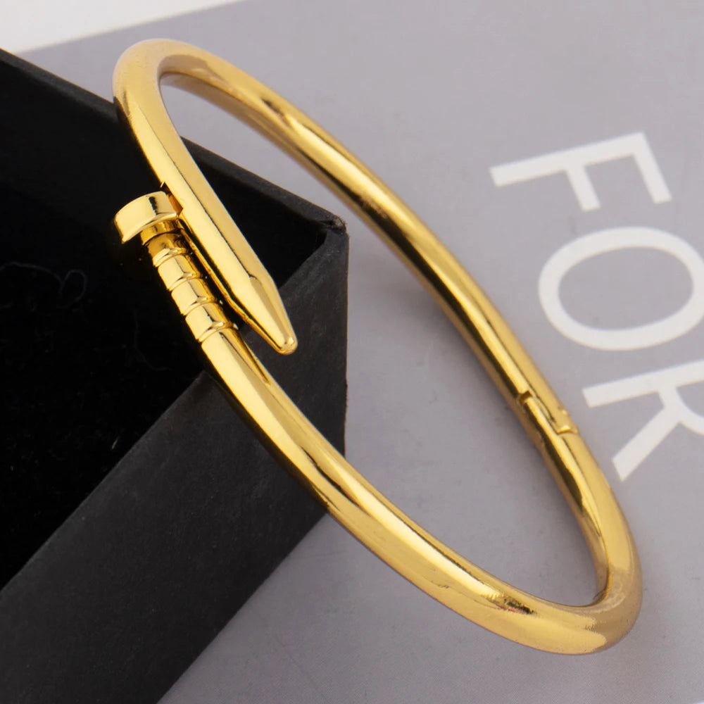 Y2K Gold Nail Bracelet